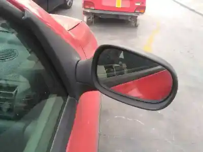 Здавання транспортного засобу renault clio ii fase i (b/cbo) 1.2 року 1998 потужний d7f