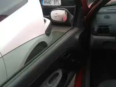 Здавання транспортного засобу renault clio ii fase i (b/cbo) 1.2 року 1998 потужний d7f