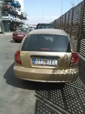 Veículo de Sucata kia rio rs berlina do ano 2003 alimentado a3d