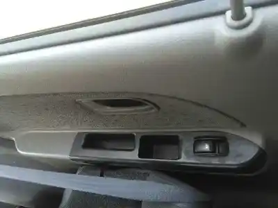 Veículo de Sucata kia rio rs berlina do ano 2003 alimentado a3d