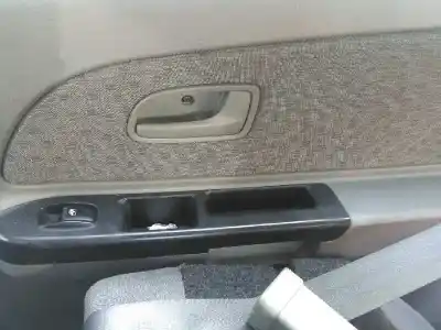 Veículo de Sucata kia rio rs berlina do ano 2003 alimentado a3d