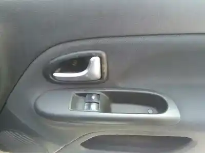 Утилизация автомобиля renault clio ii fase ii (b/cb0) 1.2 16v года 2004 питание d4f b7