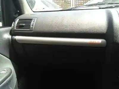 Утилизация автомобиля renault clio ii fase ii (b/cb0) 1.2 16v года 2004 питание d4f b7