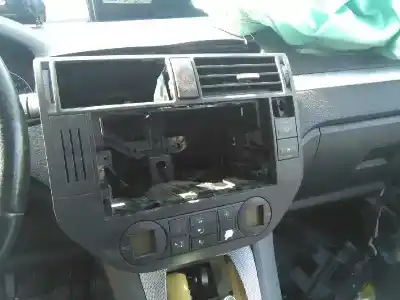 Здавання транспортного засобу ford focus c-max (cap) ghia (d) року 2006 потужний kkda