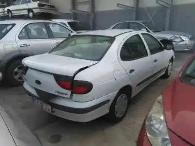 Veículo de Sucata renault megane i classic (la0) 2.0 alize do ano 1999 alimentado f3r