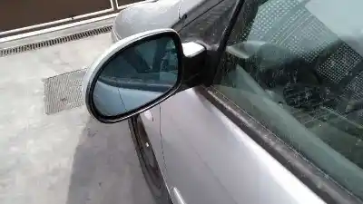 Vehicul casat citroen c5 berlina 2.2 hdi vivace al anului 2001 alimentat 4hx