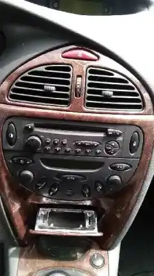 Vehicul casat citroen c5 berlina 2.2 hdi vivace al anului 2001 alimentat 4hx