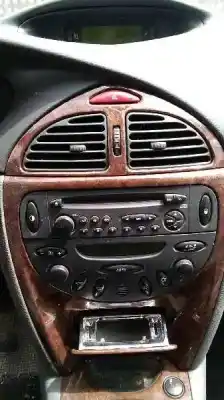 Vehicul casat citroen c5 berlina 2.2 hdi vivace al anului 2001 alimentat 4hx