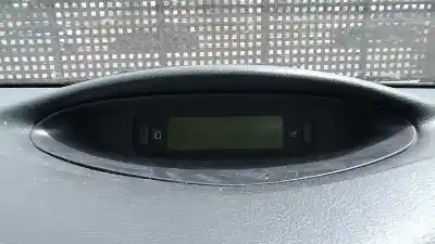Vehicul casat citroen c5 berlina 2.2 hdi vivace al anului 2001 alimentat 4hx