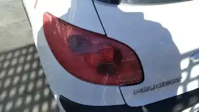 Veículo de Sucata peugeot 206 berlina x-line refri do ano 2006 alimentado 8hz
