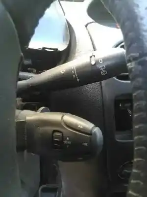 Veículo de Sucata peugeot 206 berlina x-line refri do ano 2006 alimentado 8hz