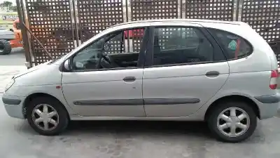Scrapping Vehicle renault megane i scenic (ja0) 1.6 16v kaleido of the year 2000 powered k4m a7