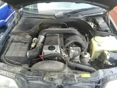 Véhicule à la ferraille mercedes-benz clase c (w202) berlina 250 diesel (202.125) de l'année 1993 alimenté d 605