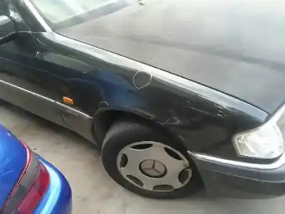 Véhicule à la ferraille mercedes-benz clase c (w202) berlina 250 diesel (202.125) de l'année 1993 alimenté d 605