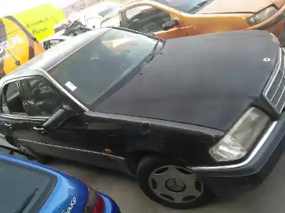 Véhicule à la ferraille mercedes-benz clase c (w202) berlina 250 diesel (202.125) de l'année 1993 alimenté d 605