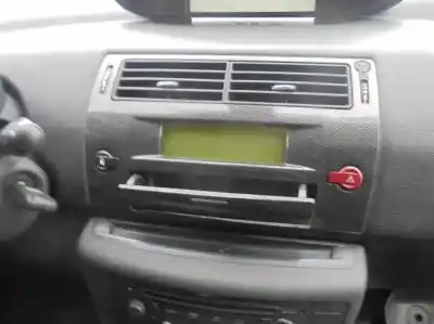 Vehicul casat citroen c4 coupe collection al anului 2007 alimentat nfu