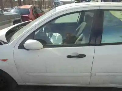 Здавання транспортного засобу ford focus berlina (cak) ghia року 2004 потужний f9da