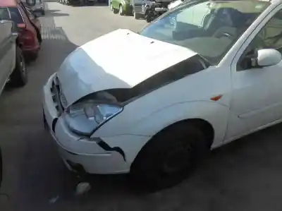 Здавання транспортного засобу ford focus berlina (cak) ghia року 2004 потужний f9da