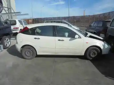 Здавання транспортного засобу ford focus berlina (cak) ghia року 2004 потужний f9da