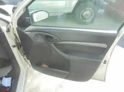 Здавання транспортного засобу ford focus berlina (cak) ghia року 2004 потужний f9da