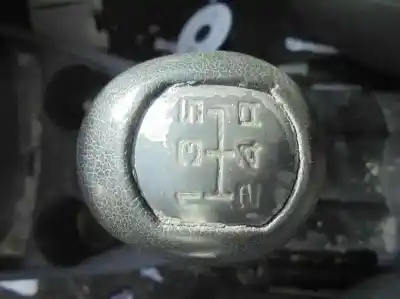 Здавання транспортного засобу ford focus berlina (cak) ghia року 2004 потужний f9da