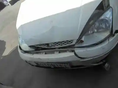 Здавання транспортного засобу ford focus berlina (cak) ghia року 2004 потужний f9da