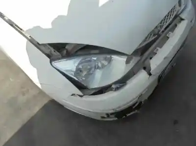 Здавання транспортного засобу ford focus berlina (cak) ghia року 2004 потужний f9da
