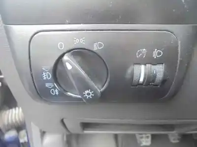 Здавання транспортного засобу seat cordoba berlina (6k2) stella року 2000 потужний agr