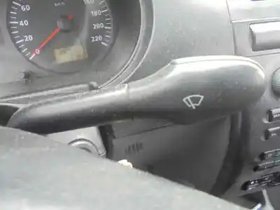 Здавання транспортного засобу seat cordoba berlina (6k2) stella року 2000 потужний agr
