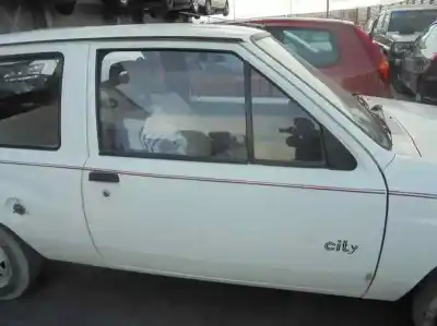 Veículo de Sucata opel corsa a * do ano 1987 alimentado ojo