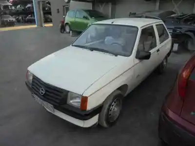 Veículo de Sucata opel corsa a * do ano 1987 alimentado ojo