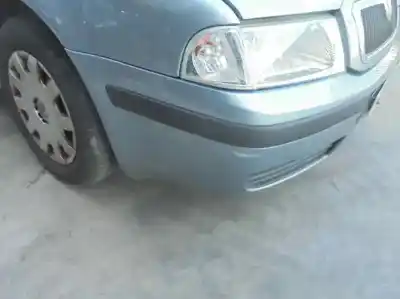 Veículo de Sucata skoda octavia berlina (1u2) ambiente do ano 2002 alimentado avu