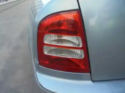 Veículo de Sucata skoda octavia berlina (1u2) ambiente do ano 2002 alimentado avu