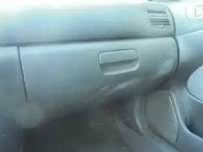 Veículo de Sucata skoda octavia berlina (1u2) ambiente do ano 2002 alimentado avu