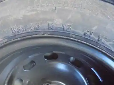 Veículo de Sucata skoda octavia berlina (1u2) ambiente do ano 2002 alimentado avu