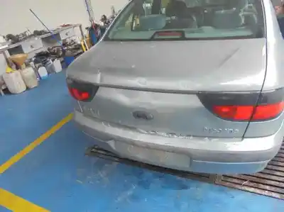 Veículo de Sucata renault megane i berlina hatchback (ba0) 1.6e alize do ano 1997 alimentado k7m