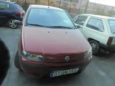 Veicolo di demolizione fiat punto berlina (188) 1.2 8v dynamic dell'anno 2002 alimentato 188a4000