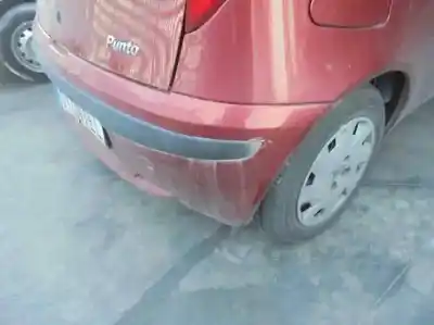 Veicolo di demolizione fiat punto berlina (188) 1.2 8v dynamic dell'anno 2002 alimentato 188a4000