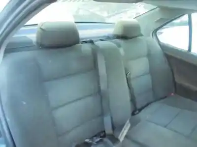 Здавання транспортного засобу bmw serie 3 berlina (e36) * року 1999 потужний 164e2