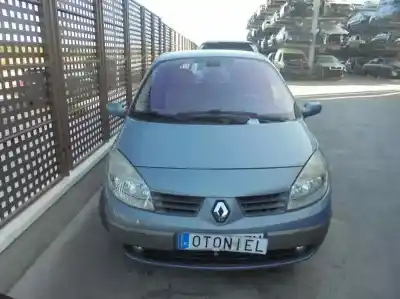 Sloopvoertuig renault scenic ii confort dynamique van het jaar 2004 aangedreven f9q d8