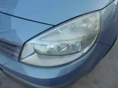 Sloopvoertuig renault scenic ii confort dynamique van het jaar 2004 aangedreven f9q d8