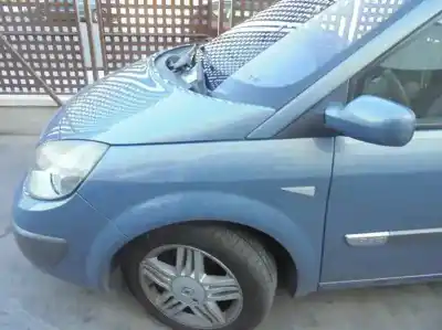 Sloopvoertuig renault scenic ii confort dynamique van het jaar 2004 aangedreven f9q d8
