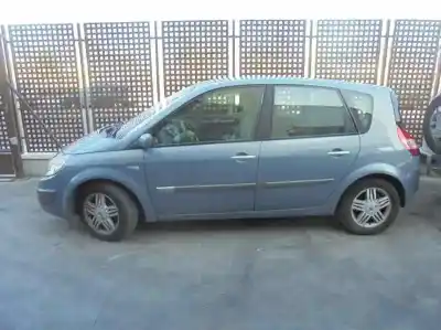 Sloopvoertuig renault scenic ii confort dynamique van het jaar 2004 aangedreven f9q d8