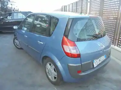 Sloopvoertuig renault scenic ii confort dynamique van het jaar 2004 aangedreven f9q d8