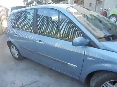 Sloopvoertuig renault scenic ii confort dynamique van het jaar 2004 aangedreven f9q d8