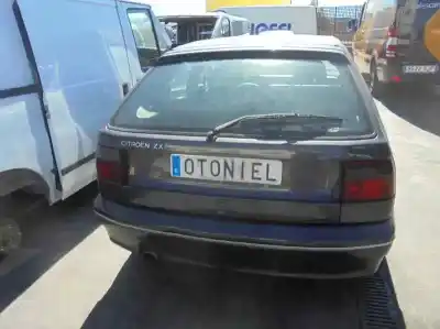 Véhicule à la ferraille citroen zx 1.9 d tentation de l'année 1997 alimenté djy