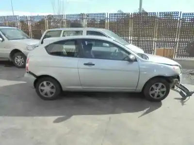 Sloopvoertuig hyundai accent (mc) gl van het jaar 2006 aangedreven d4fa