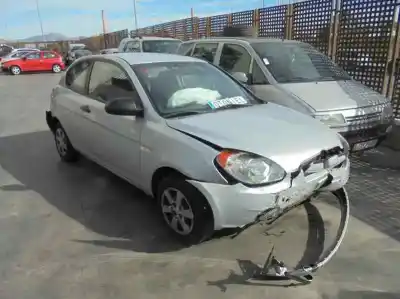 Sloopvoertuig hyundai accent (mc) gl van het jaar 2006 aangedreven d4fa