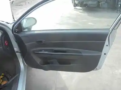 Sloopvoertuig hyundai accent (mc) gl van het jaar 2006 aangedreven d4fa