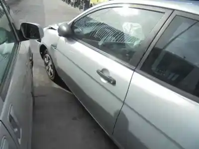 Sloopvoertuig hyundai accent (mc) gl van het jaar 2006 aangedreven d4fa